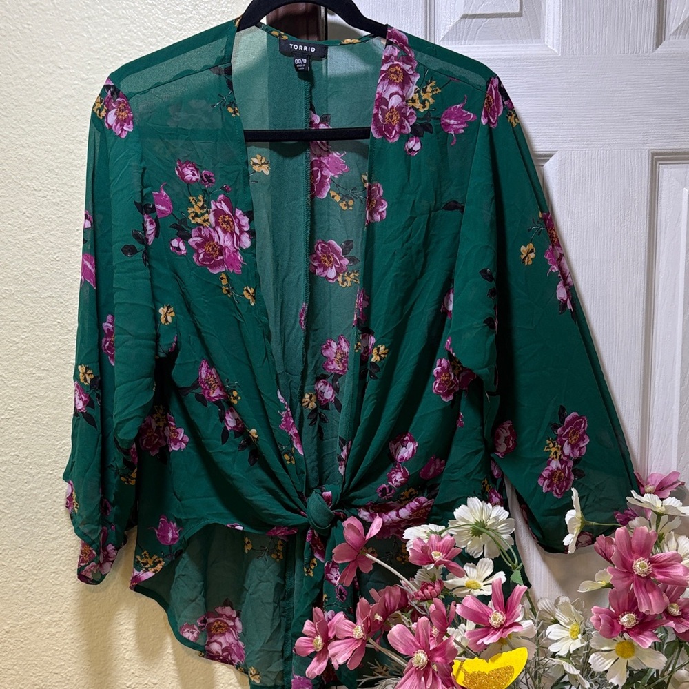 torrid Green Floral Tie-Front Sheer Kimono Blouse
